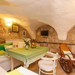 Prázdninový dům Unit_type_terraced_house With Pool 55425 Grižane